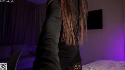 emilybatee @ chaturbate on 20241203