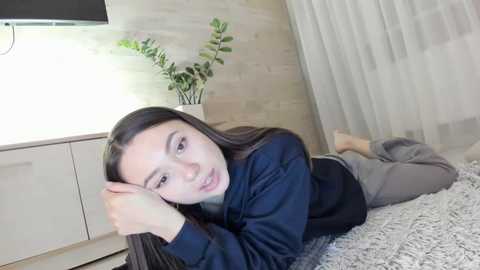 meryfoxxx @ chaturbate on 20241204
