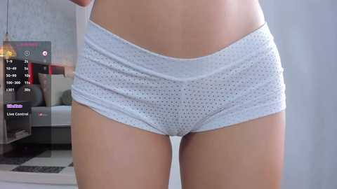 lili_foxy @ chaturbate on 20241205