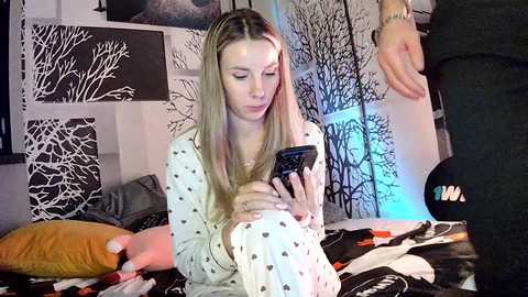 nikki7377 @ chaturbate on 20241205