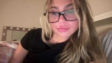 isabellekinsley @ chaturbate on 20241206