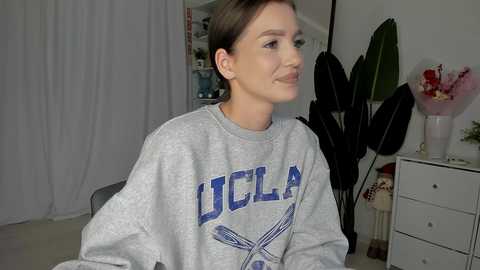 xxx_leila @ chaturbate on 20241207