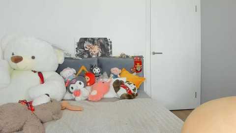 jenie_fire @ chaturbate on 20241209