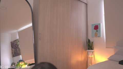 laura_roldan @ chaturbate on 20241212