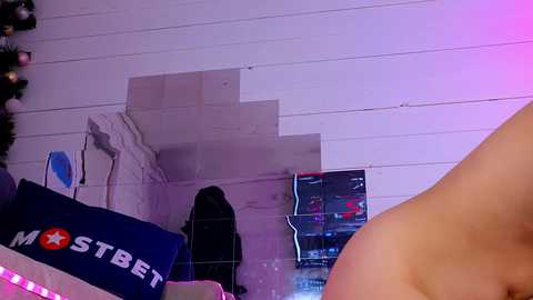 misss_viki @ chaturbate on 20241212