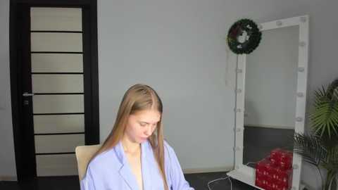 phoebepaw @ chaturbate on 20241212