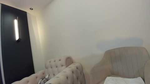 ehotlovea @ chaturbate on 20241213