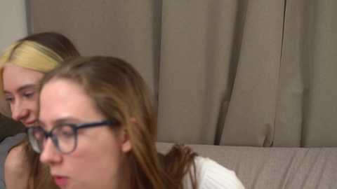 look_my_passion @ chaturbate on 20241213