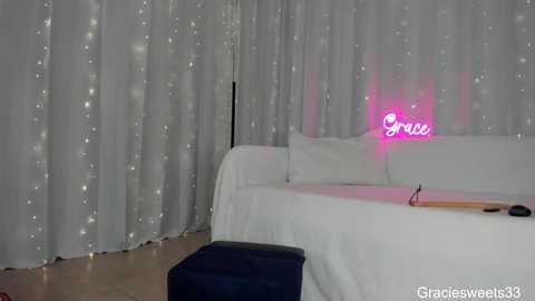 graciously3333 @ chaturbate on 20241214