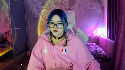 qwiizzmeeoow @ chaturbate on 20241214
