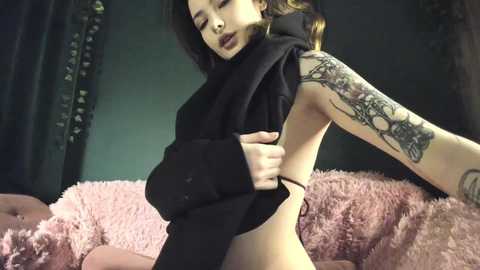bmwm5f90 @ chaturbate on 20250106