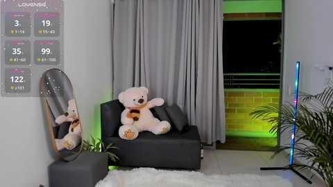 roxie_gates