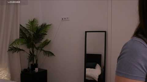 lilly_colins @ chaturbate on 20250120