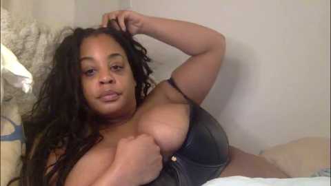 xhoneybxo @ chaturbate on 20250121