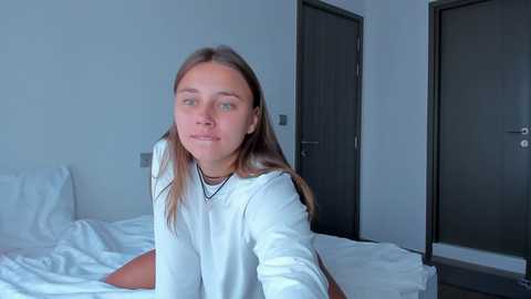 eleonora_linn_ @ chaturbate on 20250123