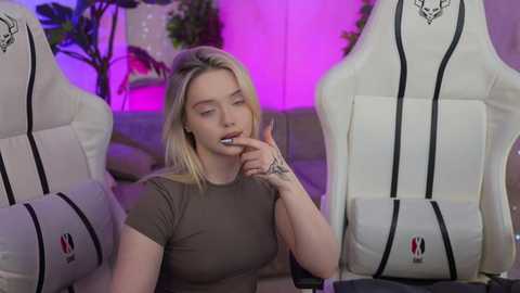 anabel054 @ chaturbate on 20250219