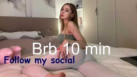 avroramy @ chaturbate on 20250228