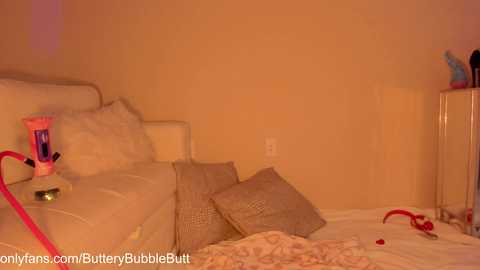 butterybubblebutt @ chaturbate on 20250301