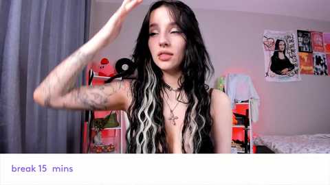 vivian_qwerty @ chaturbate on 20250303