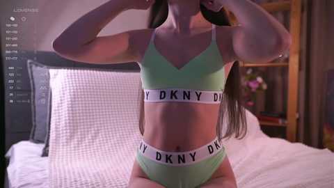 cinacramby @ chaturbate on 20250304