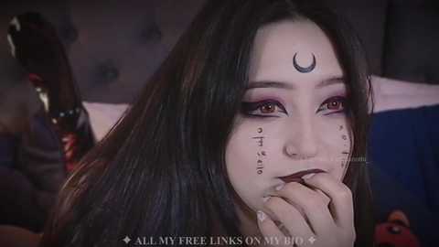 charlotte_germanotta_ @ chaturbate on 20250306