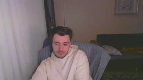 2handsomeman @ chaturbate on 20250307