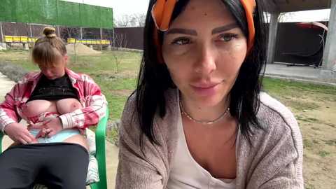 2whitediamonds
