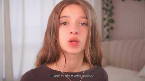 little_poetry @ chaturbate on 20250525