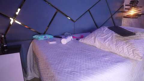 amber_tonny25 @ chaturbate on 20250526