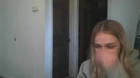 chloe_damian @ chaturbate on 20250526