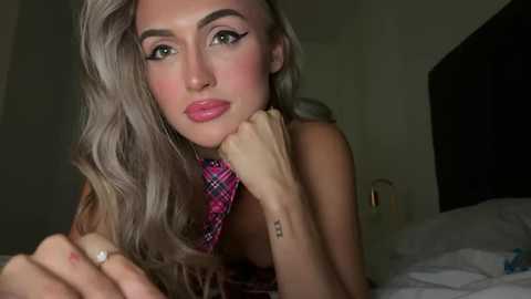 naomirhoades @ chaturbate on 20250527