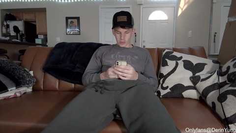deeyungguy @ chaturbate on 20250528