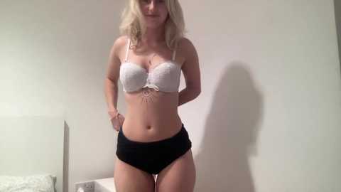 babybambiixx @ chaturbate on 20250530