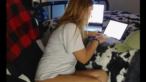 lilyrhyia @ chaturbate on 20250530