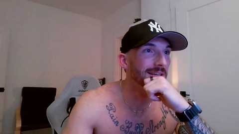 carolinathick2 @ chaturbate on 20250531