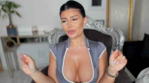 moniqueeass @ chaturbate on 20250601