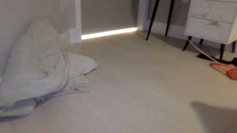 _natycutei19 @ chaturbate on 20250602