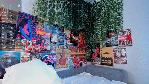 flirtykitty_ @ chaturbate on 20250605