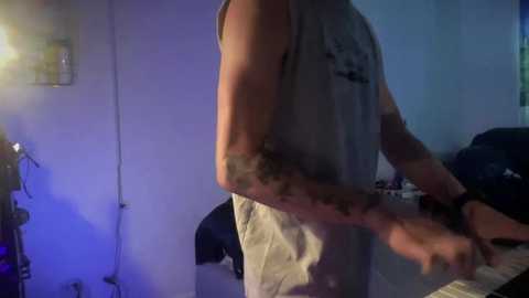 cough2getoff @ chaturbate on 20250607
