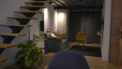 leahsunshine @ chaturbate on 20250610