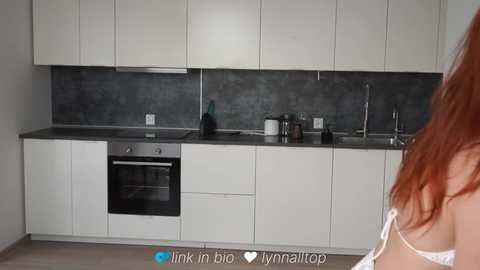 lynnalltop @ chaturbate on 20250610