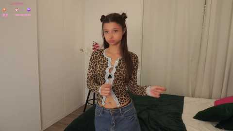 miarouxie @ chaturbate on 20250610