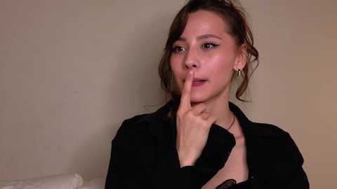 falinecrosthwaite @ chaturbate on 20250616