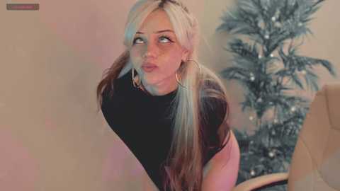 mia_milagros @ chaturbate on 20250617