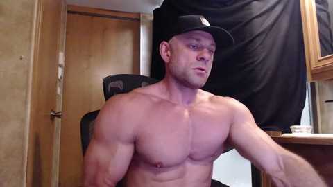 9fat_inches @ chaturbate on 20250618
