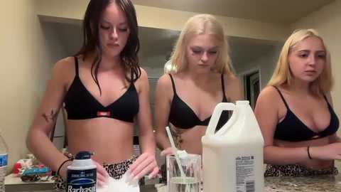 kenziesmithh @ chaturbate on 20250618