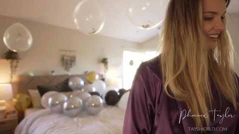 phoenix_taylor @ chaturbate on 20250618