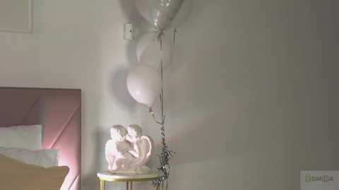 violetta_finch @ chaturbate on 20250619