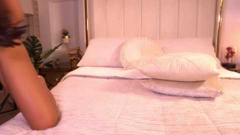 sary_hott @ chaturbate on 20250620