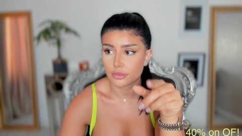 moniqueeass @ chaturbate on 20250622